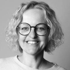 <p><strong>Zuza Duchniewska-Sobczak, chief creative officer, TBWA Warszawa (ex DDB)</strong></p>

<p>Ukończyła Akademię Sztuk Pięknych w Warszawie oraz Art Students League w Nowym Jorku. Z branżą reklamową związana jest od 1999 roku.</p>

<p>Pod jej kierownictwem kreatywnym DDB Warszawa stała się jedną z najczęściej nagradzanych agencji w Polsce, trzykrotnie z rzędu zdobywając tytuł Najbardziej Kreatywnej Agencji Roku KTR (2023, 2024, 2025) oraz sześciokrotnie tytuł Najbardziej Efektywnej Agencji Roku w konkursie Effie (2020&ndash;2025).</p>

<p>Od 2012 roku Duchniewska-Sobczak zdobyła ponad 160 nagr&oacute;d krajowych i międzynarodowych, w tym osiem Lw&oacute;w Cannes, siedem nagr&oacute;d Eurobest oraz wyr&oacute;żnienia w konkursach takich jak The One Show, LIA, Facebook Awards (w tym EMEA Regional Facebook Awards) oraz Effie Awards &ndash; w tym dwie Grand Prix i dwie Euro Effie. W 2025 roku otrzymała Złotego Lwa w kategorii brand experience &amp; activation, a także Srebrnego Lwa oraz dwa Brązowe Lwy w kategoriach craft i outdoor.</p>

<p>Była członkinią jury najważniejszych międzynarodowych konkurs&oacute;w branżowych, m.in.: Cannes Lions (2021), Gerety Awards (2024, 2025), Clio Awards (2024) i The One Show (2025).</p>
