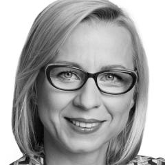 <p><strong>Renata Wasiak-Sosnowska, dyrektor zarządzająca Havas Media</strong></p>

<p><br />
Nominacja za sukcesy w kierowaniu zespołem zajmującym się pozyskiwaniem nowych klient&oacute;w, kt&oacute;ry powołano pod jej nadzorem. New business przyni&oacute;sł Havas Media ok. 70 mln zł netto w 2017 roku, a przychody były wyższe o 20 proc. w por&oacute;wnaniu z rokiem poprzednim. W ub.r. dom mediowy zdobył trzech ważnych klient&oacute;w: Michelin, Perfetti Van Melle i PLL Lot (do obsługi tego ostatniego utworzono sp&oacute;łkę Fullsix Media). Jednocześnie w Havas Media intensywnie rozwijano badania, m.in. utworzono interdyscyplinarną jednostkę Havas Story Plantation. W raporcie &bdquo;Panorama Reklamy&rdquo; Havas Media otrzymała tytuł Sukcesu Roku.</p>
